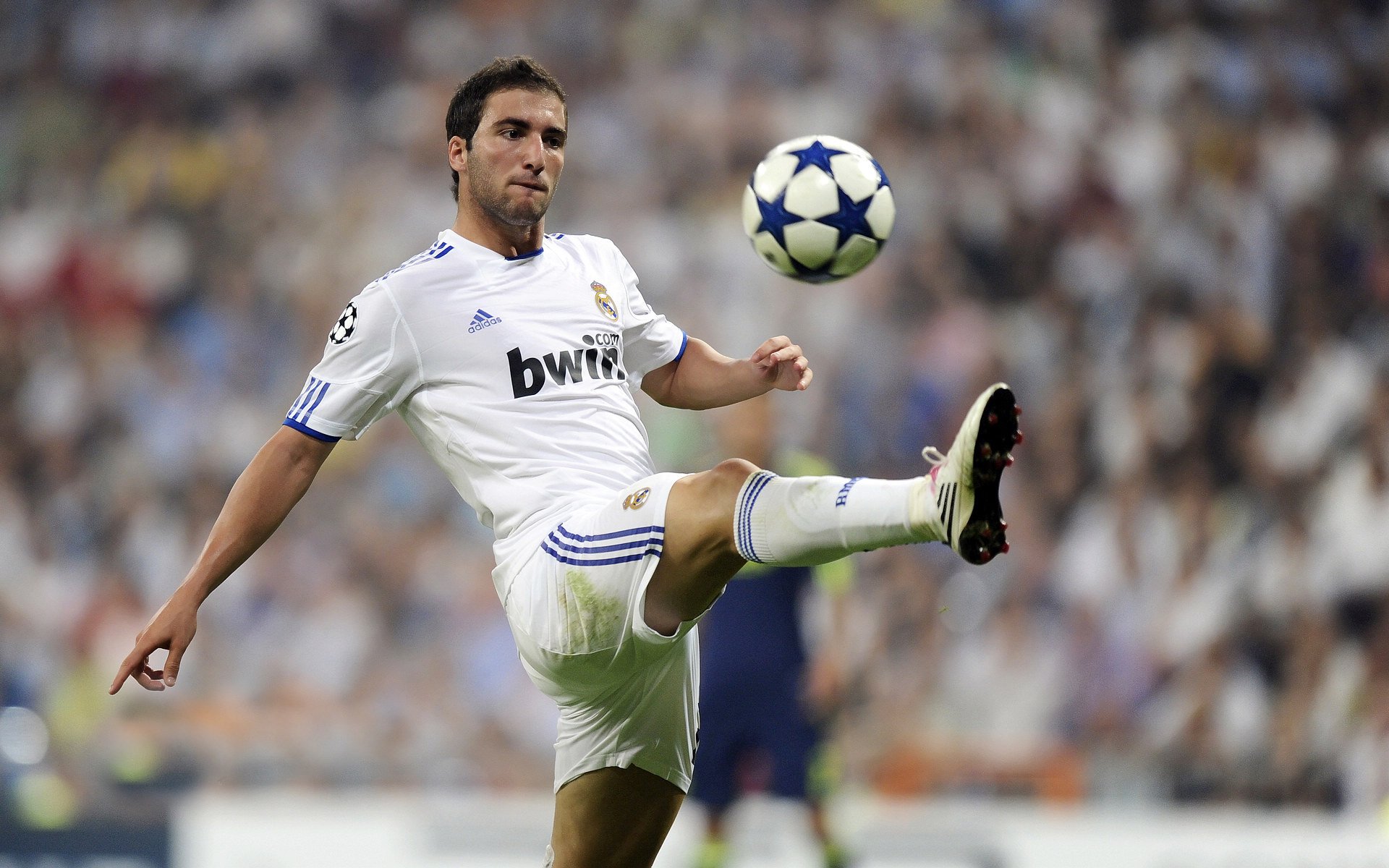 开云中国-全锦赛转会风云：莱比锡盯上锋线强援，利拉德或成交易筹码